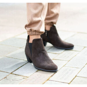 Munro Jackson Bootie in Fudge Distressed Leather 10N MSRP $230